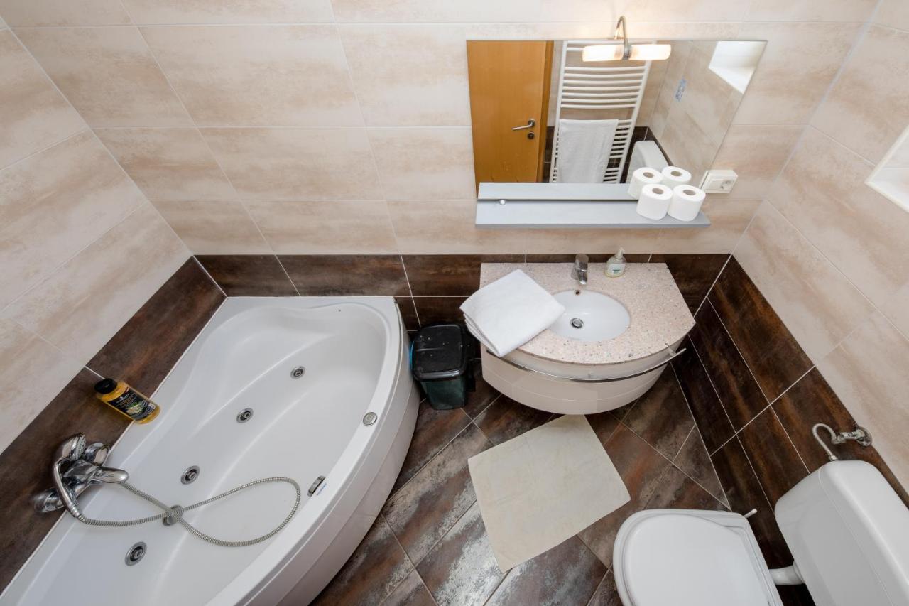 Double Room Supetarska Draga - Gornja 11579A Rab Town Buitenkant foto